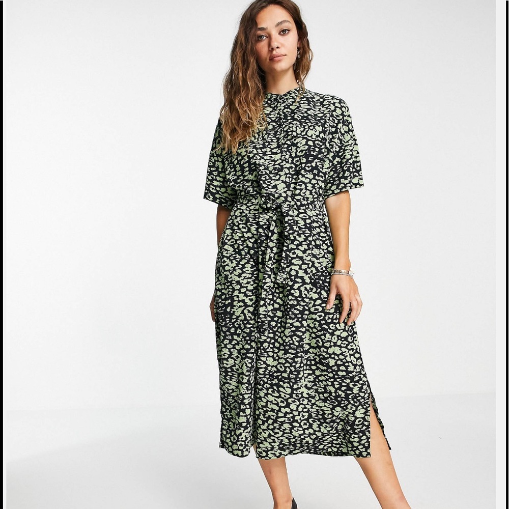 Vero Moda Aware Leopard Midi Shirt Dress